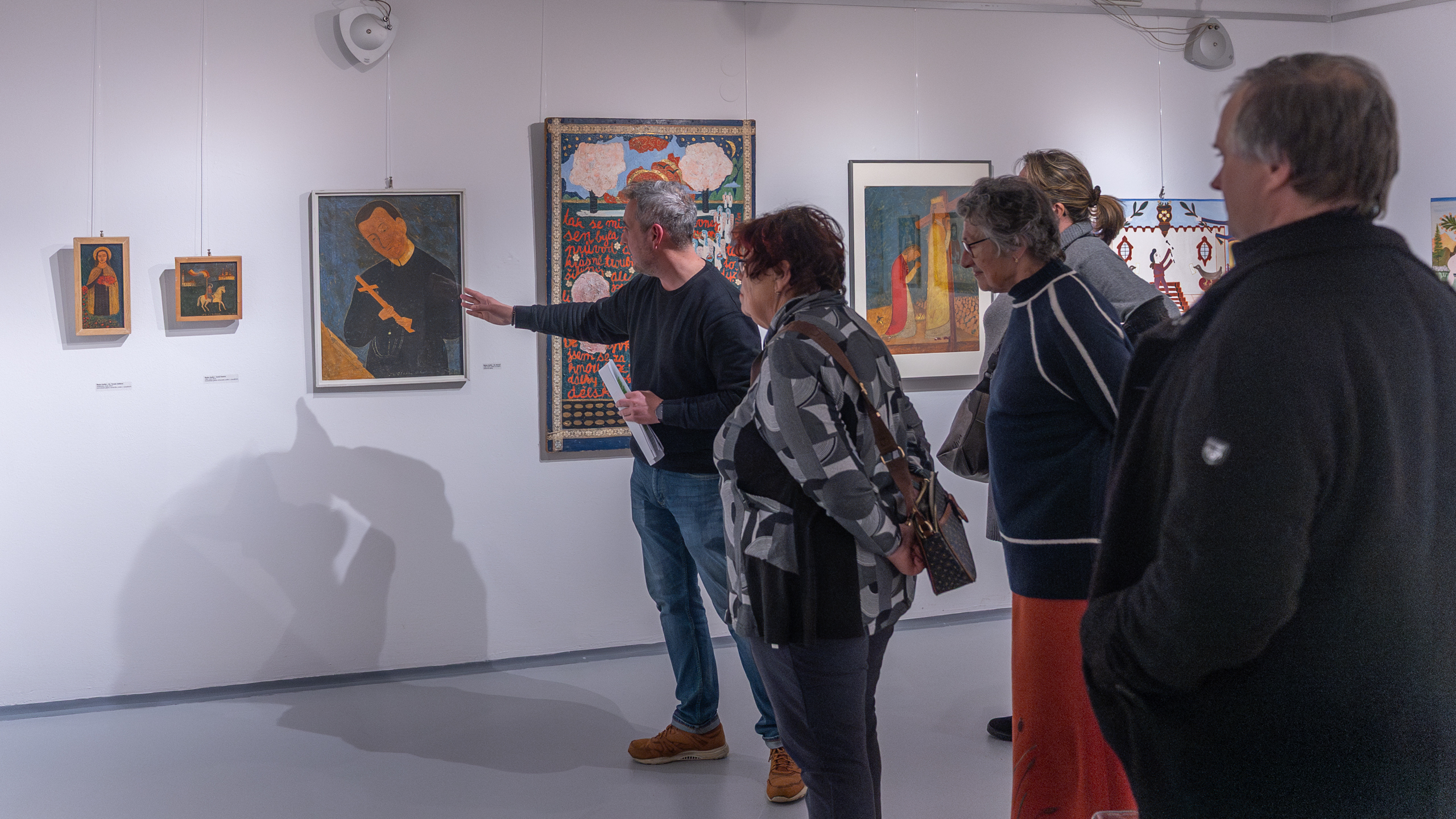 Pozvánka na komentovanou prohlídku výstavy Příběhy radosti